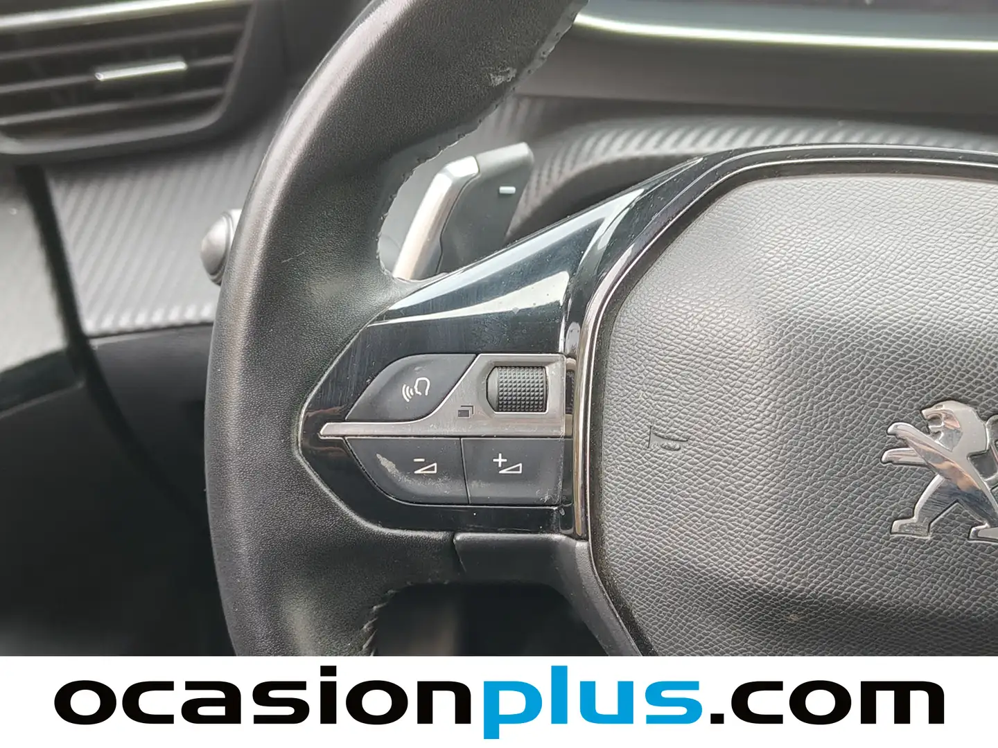 Foto Peugeot 2008 Peugeot 2008 PureTech 130 S&S Allure Pack EAT8 (130 CV)