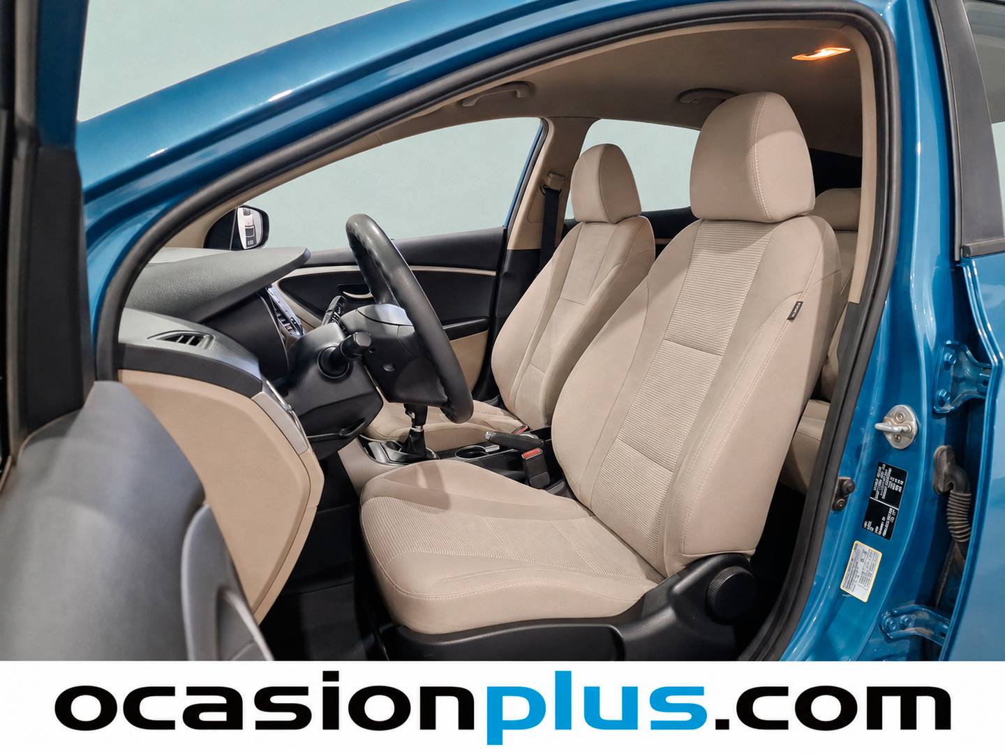 Foto asientos delanteros Hyundai i30 Hyundai i30 1.4 GL City (100 CV)
