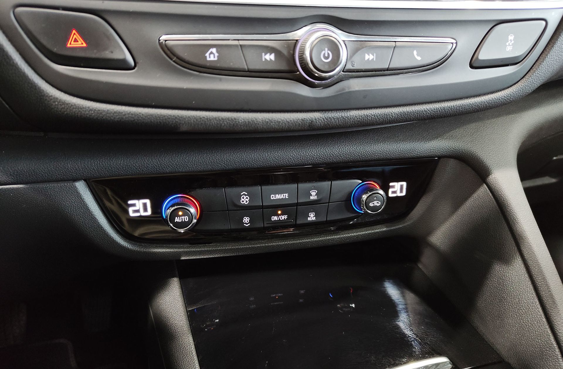 Opel Insignia GS 1.6 CDTI TD Selective Pro - foto 30