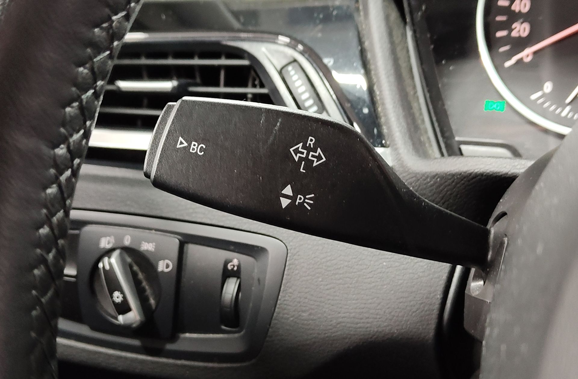 BMW X1 sDrive18d - foto 27