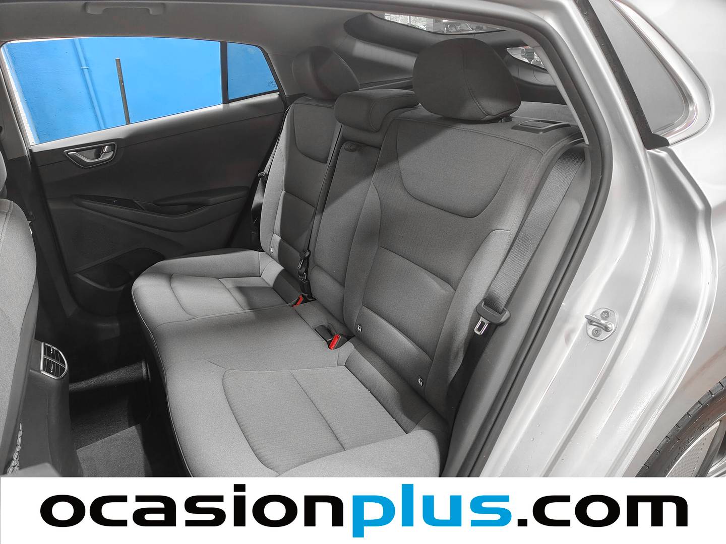 Foto asientos traseros Hyundai IONIQ Hyundai Ioniq 1.6 GDI HEV Tecno DCT (141 CV)