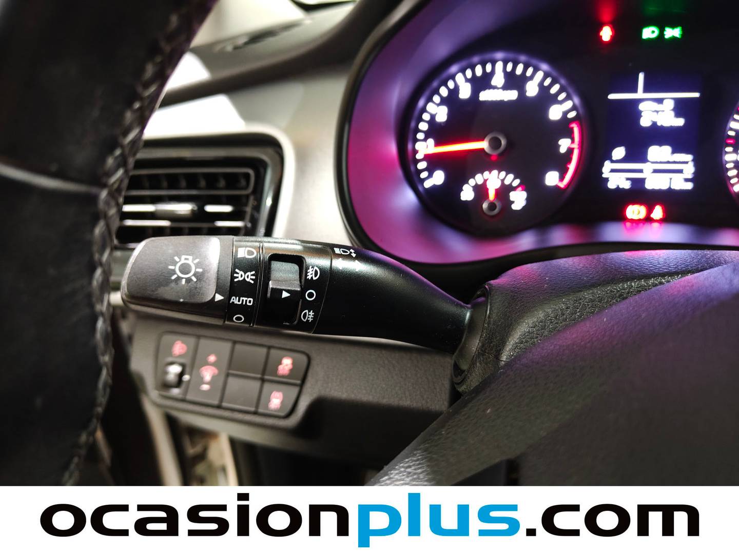 Acabados KIA Stonic KIA Stonic 1.0 T-GDi Drive (120 CV)