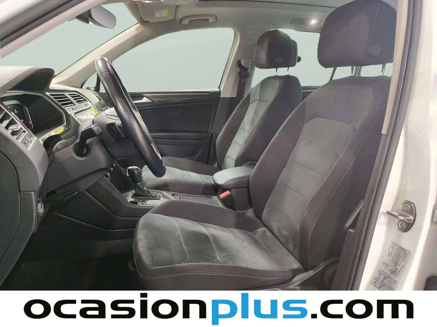 Foto asientos delanteros Volkswagen Tiguan Volkswagen Tiguan Sport 1.5 TSI (150 CV) DSG Pack R-Line