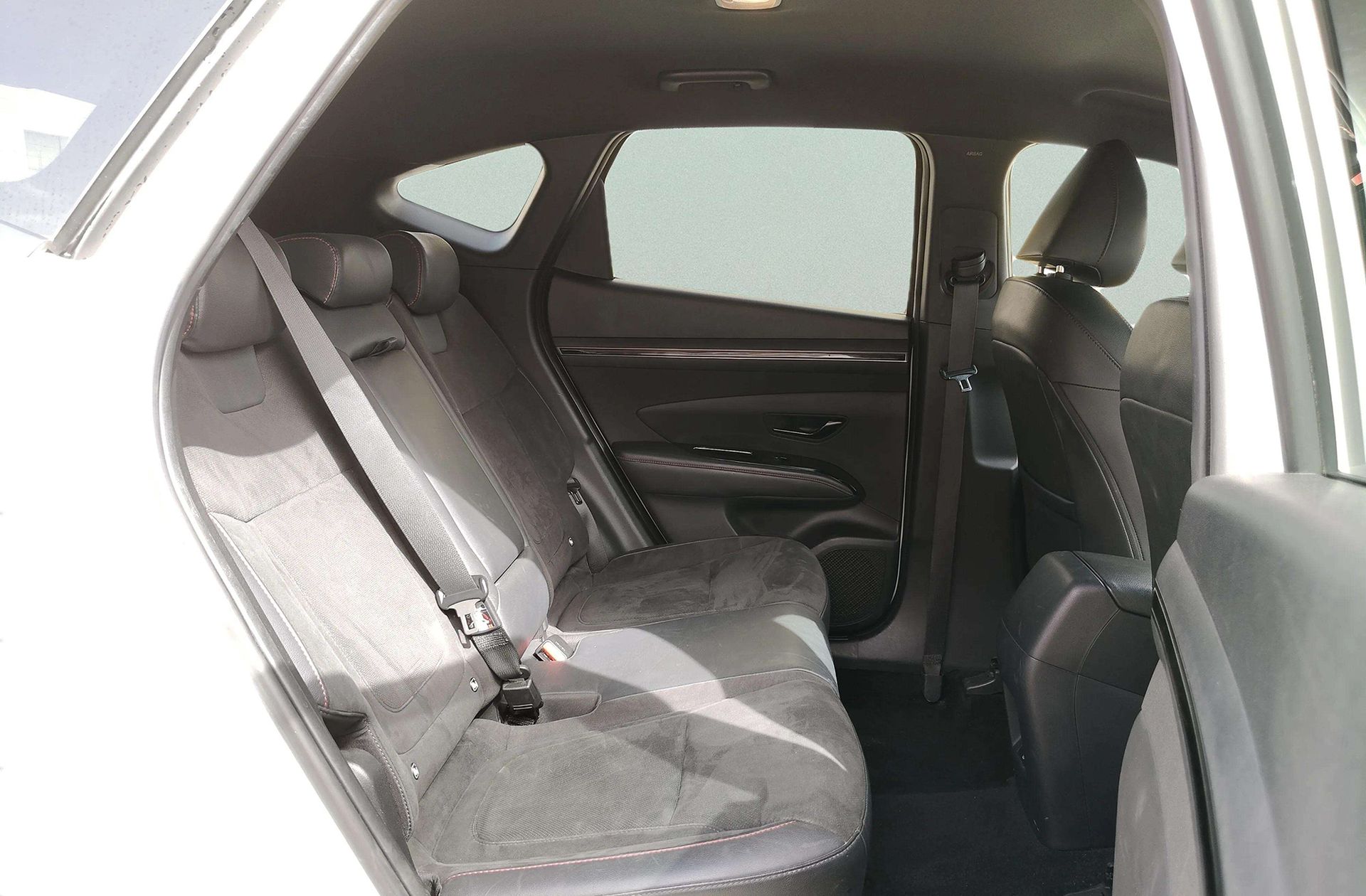 Hyundai Tucson 1.6 T-GDi N-Line 30 Aniversario - foto 22