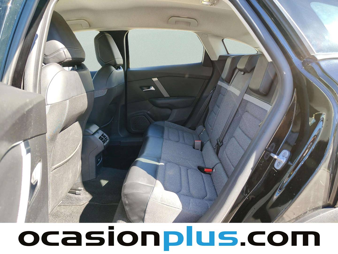 Foto asientos traseros Citroën C4 Citroën C4 BlueHDi 130 S&S Feel Pack EAT8 (130 CV)