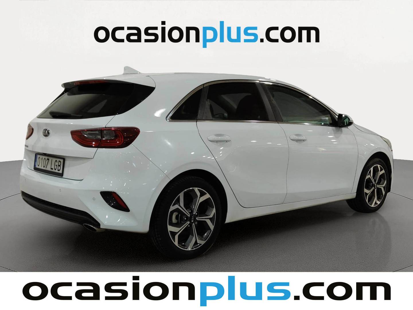Foto trasera KIA Ceed KIA Ceed 1.0 T-GDi Tech (120 CV) derecha