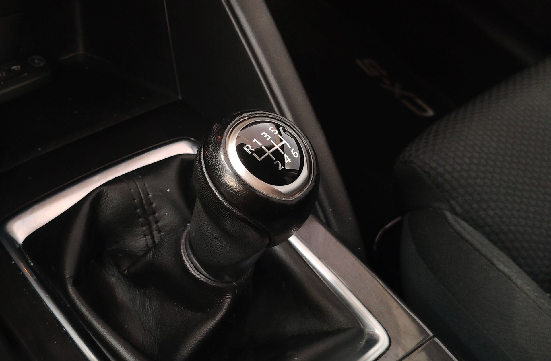 Mazda CX-5 2.2 DE Luxury 2WD - foto 5