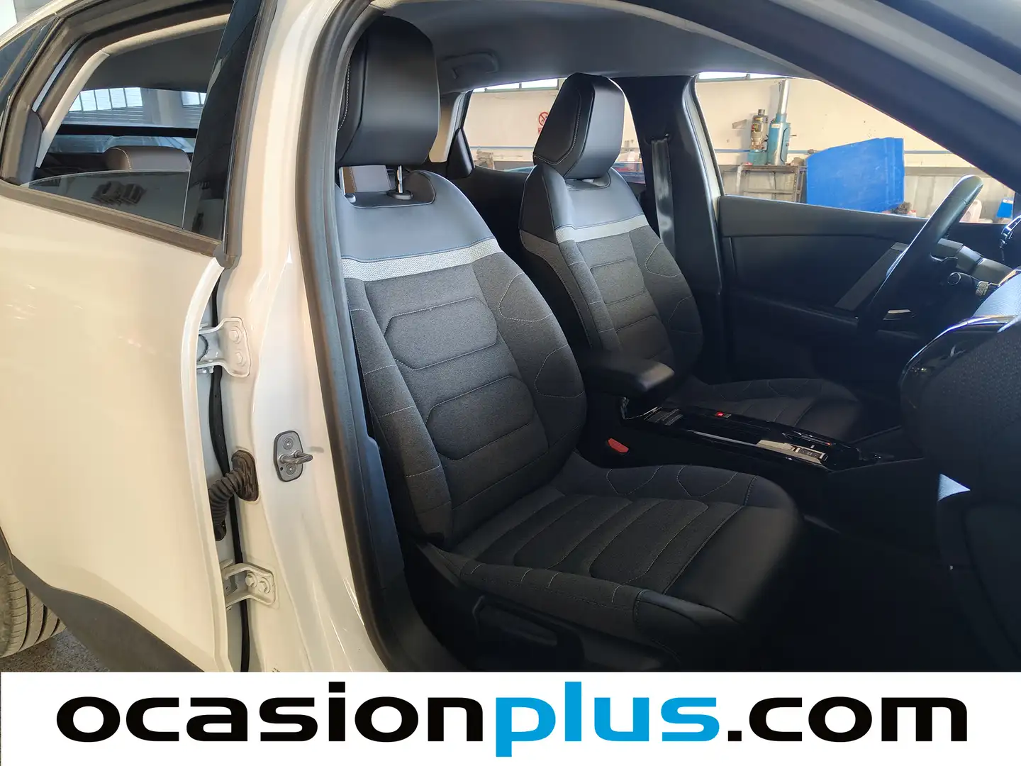 Foto Citroën C4 Citroen C4 BlueHDi 130 S&S Feel Pack EAT8 (130 CV)