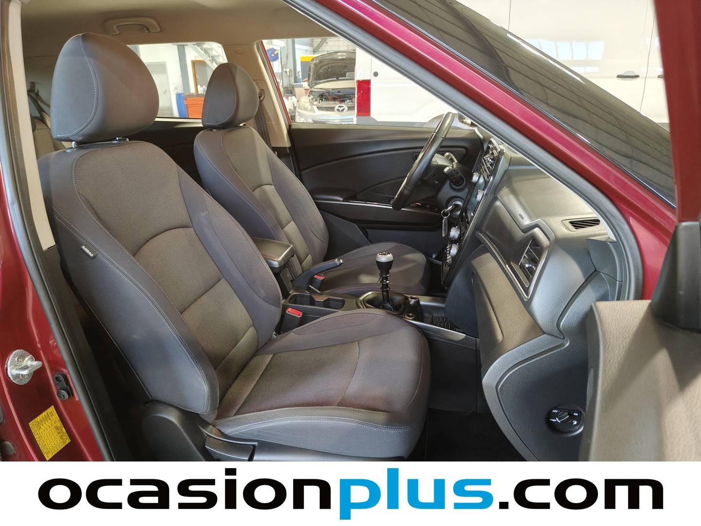 Foto SsangYong Tivoli Ssangyong Tivoli G12T Urban Plus  (128 CV)