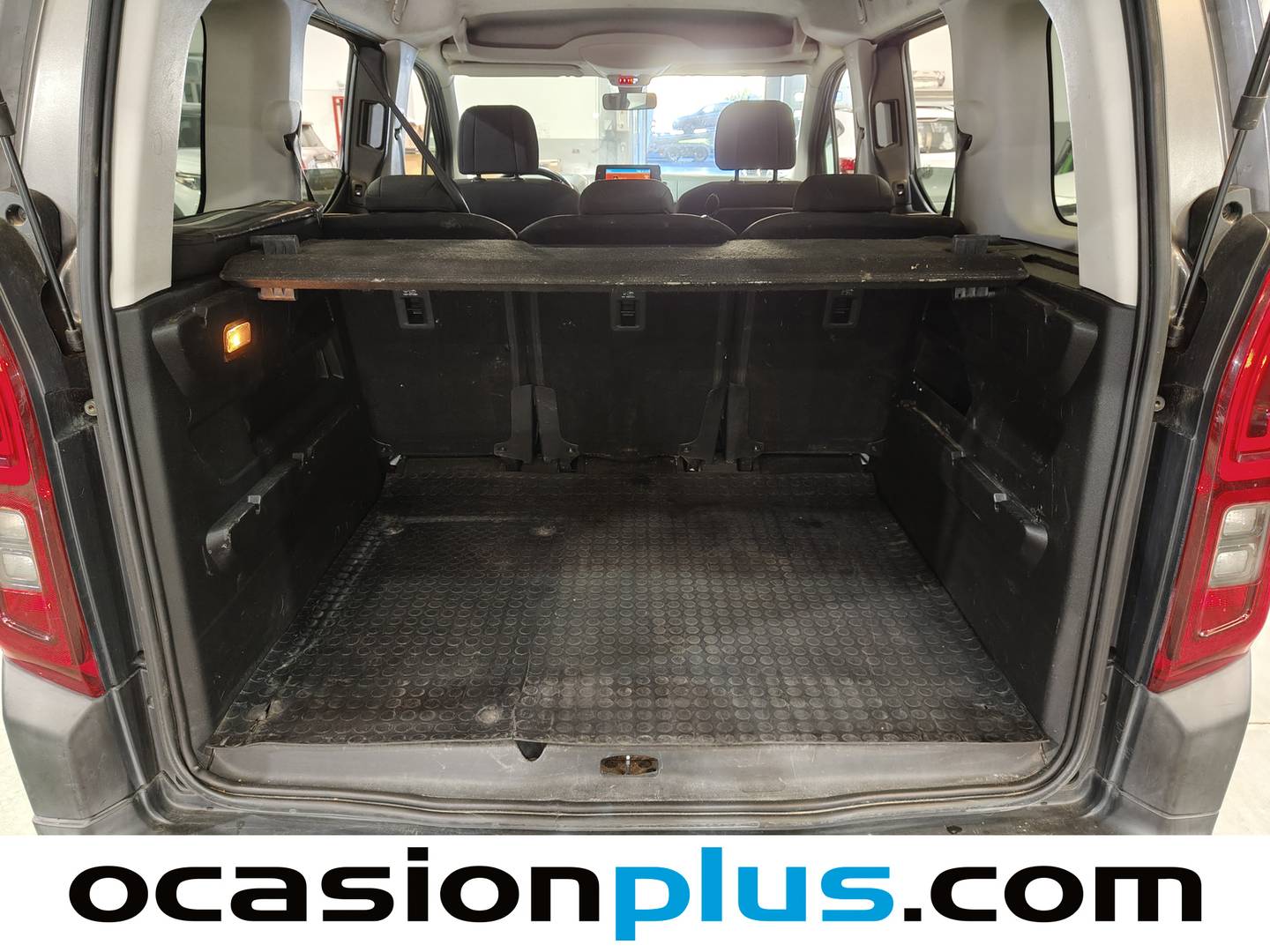 Foto Citroën Berlingo Citroen Berlingo BlueHDi 100 S&S Talla M Shine (102 CV)