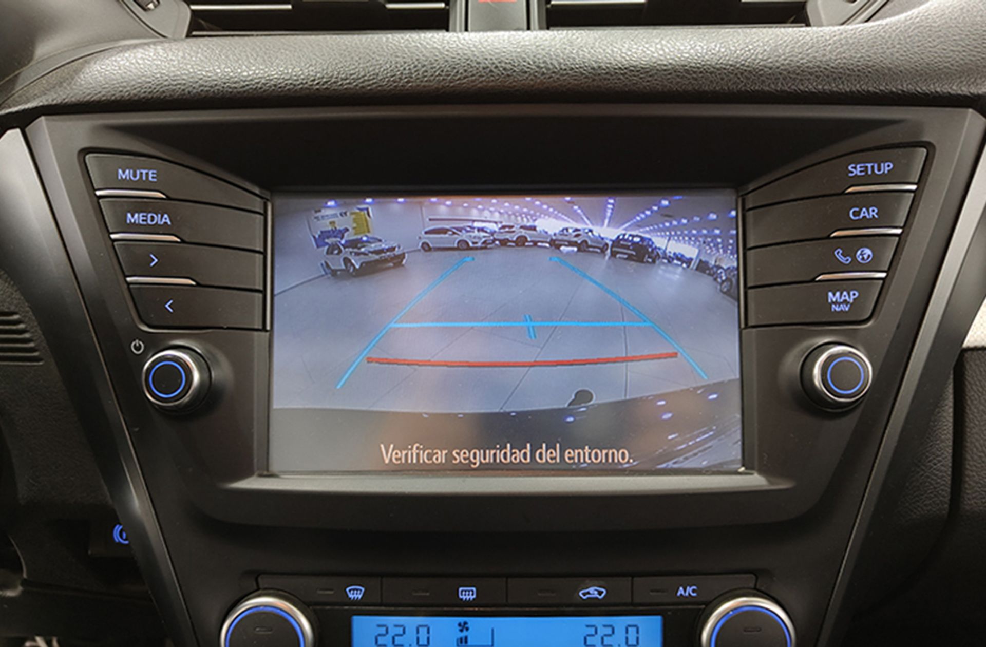 Toyota Avensis 150D Advance - foto 8