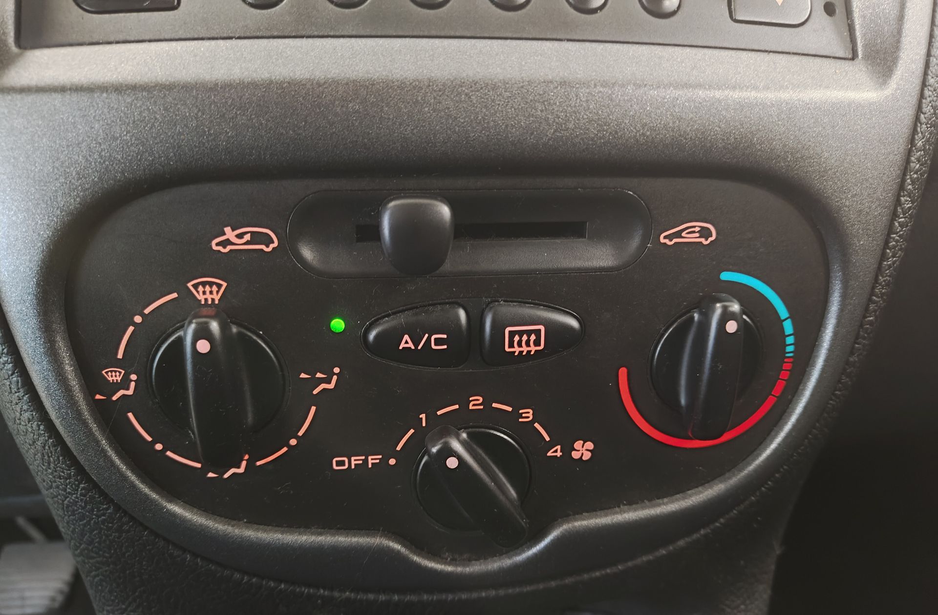Peugeot 206 1.4 HDi X-Line - foto 19