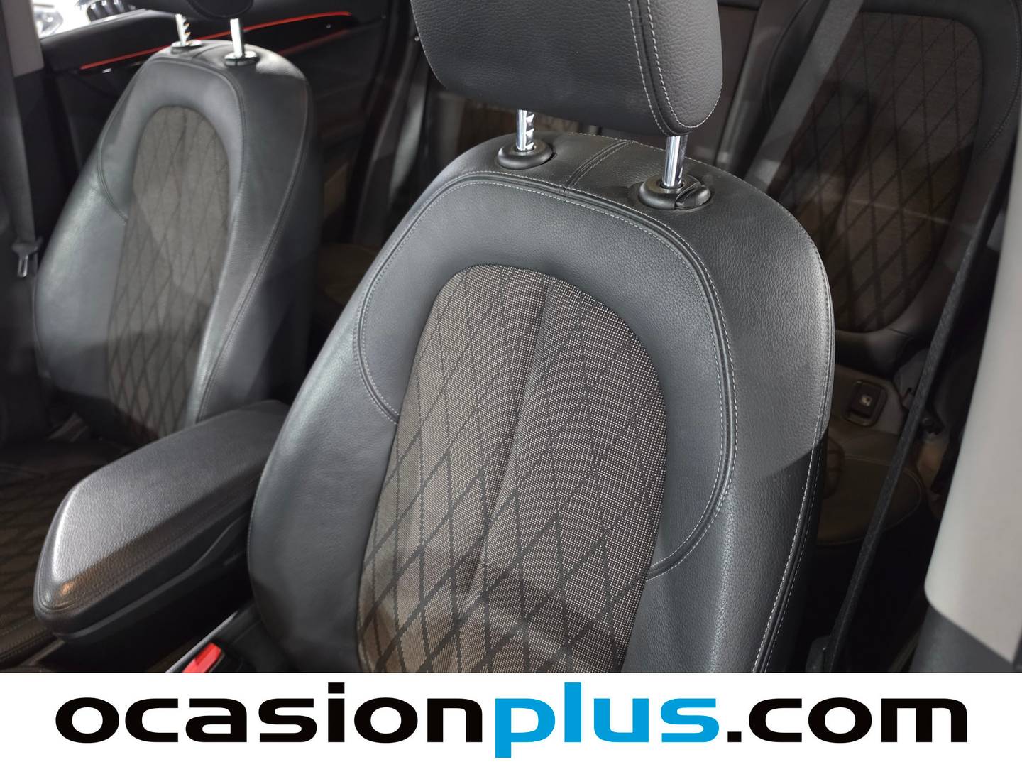 Extras del BMW X1 BMW X1 sDrive18d Business (150 CV)