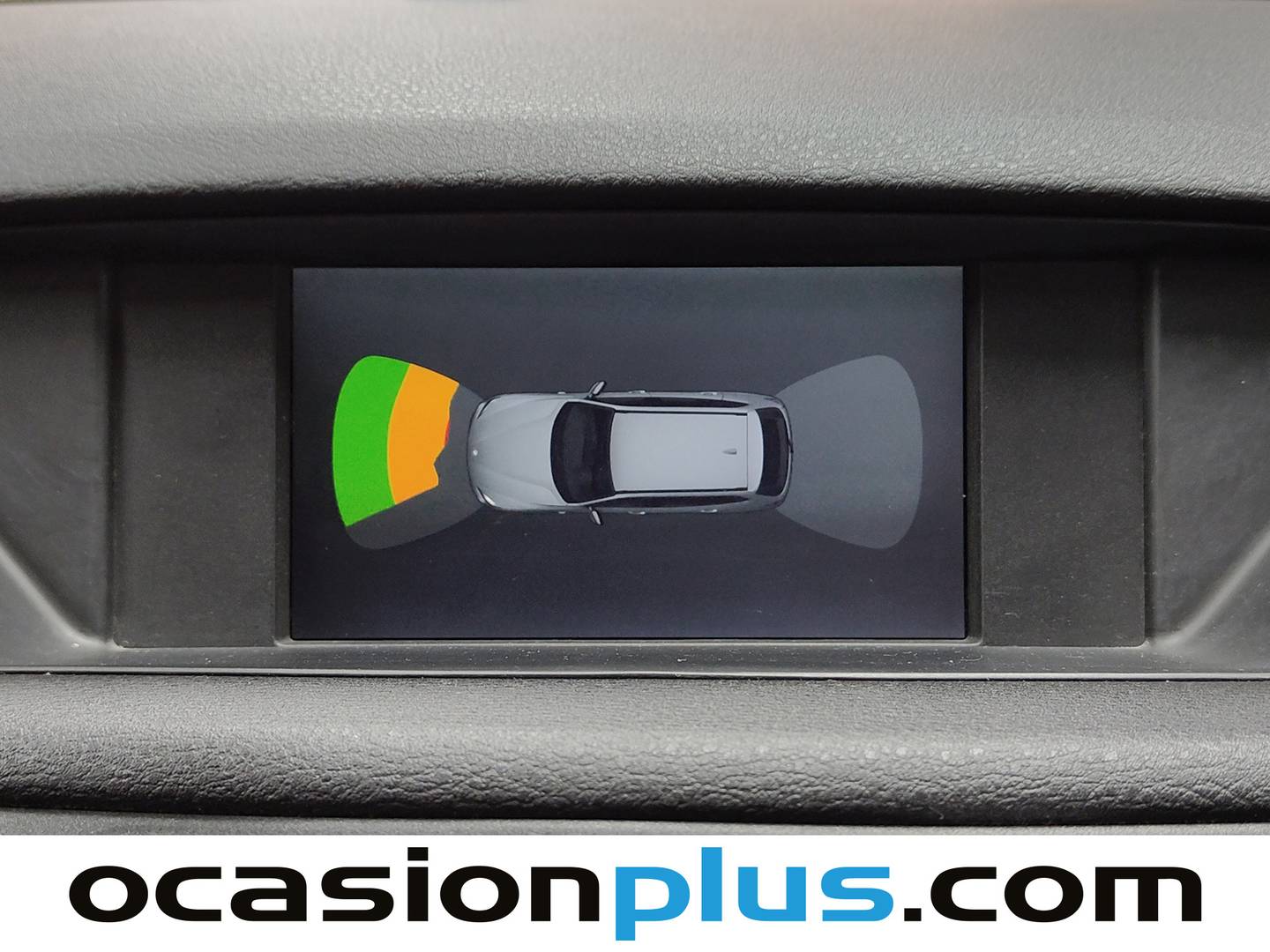 Equipamiento del BMW X1 BMW X1 sDrive18d (143 CV)