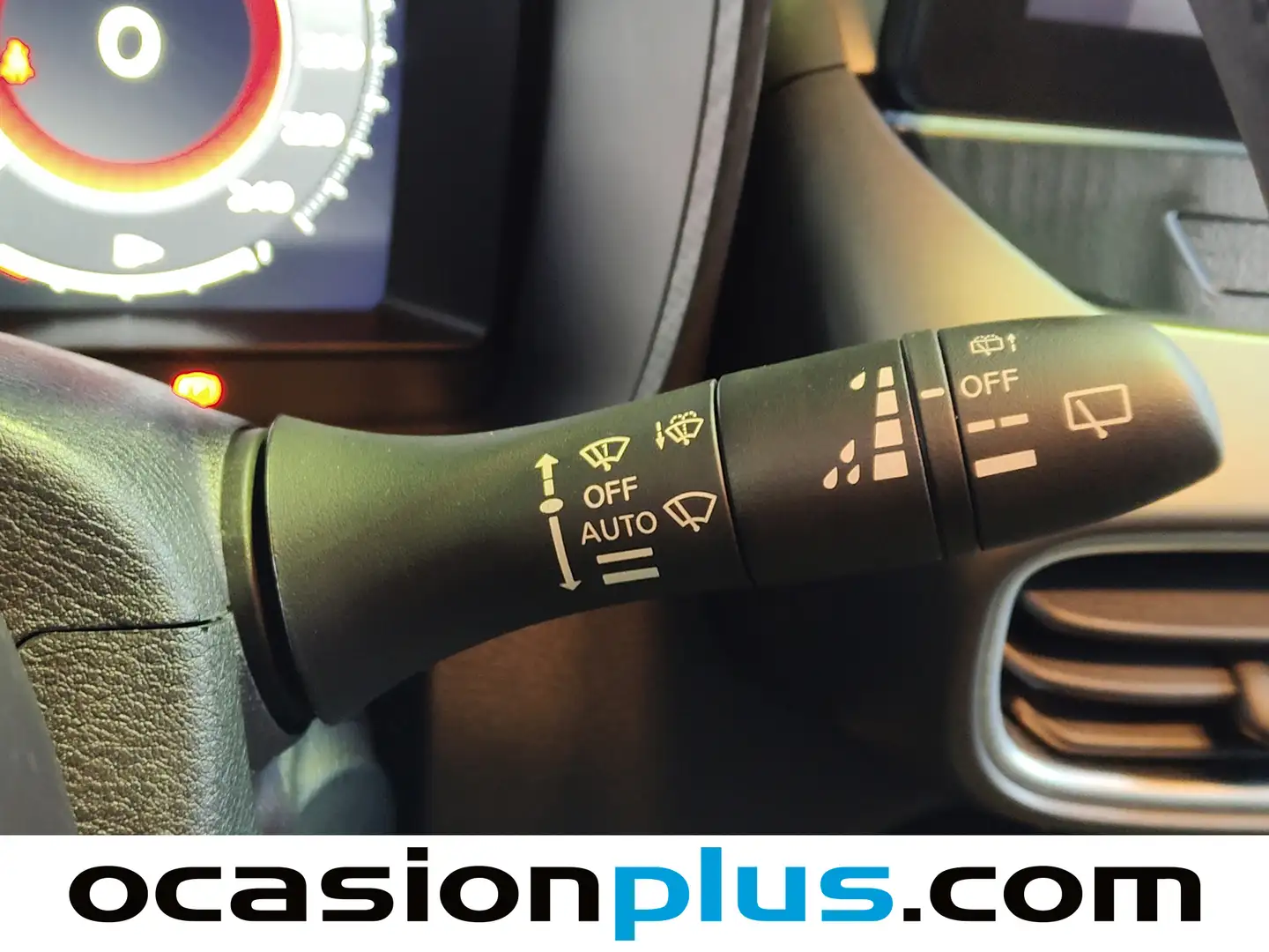 Foto Nissan JUKE Nissan Juke DIG-T N-Connecta 4x2 (114 CV)