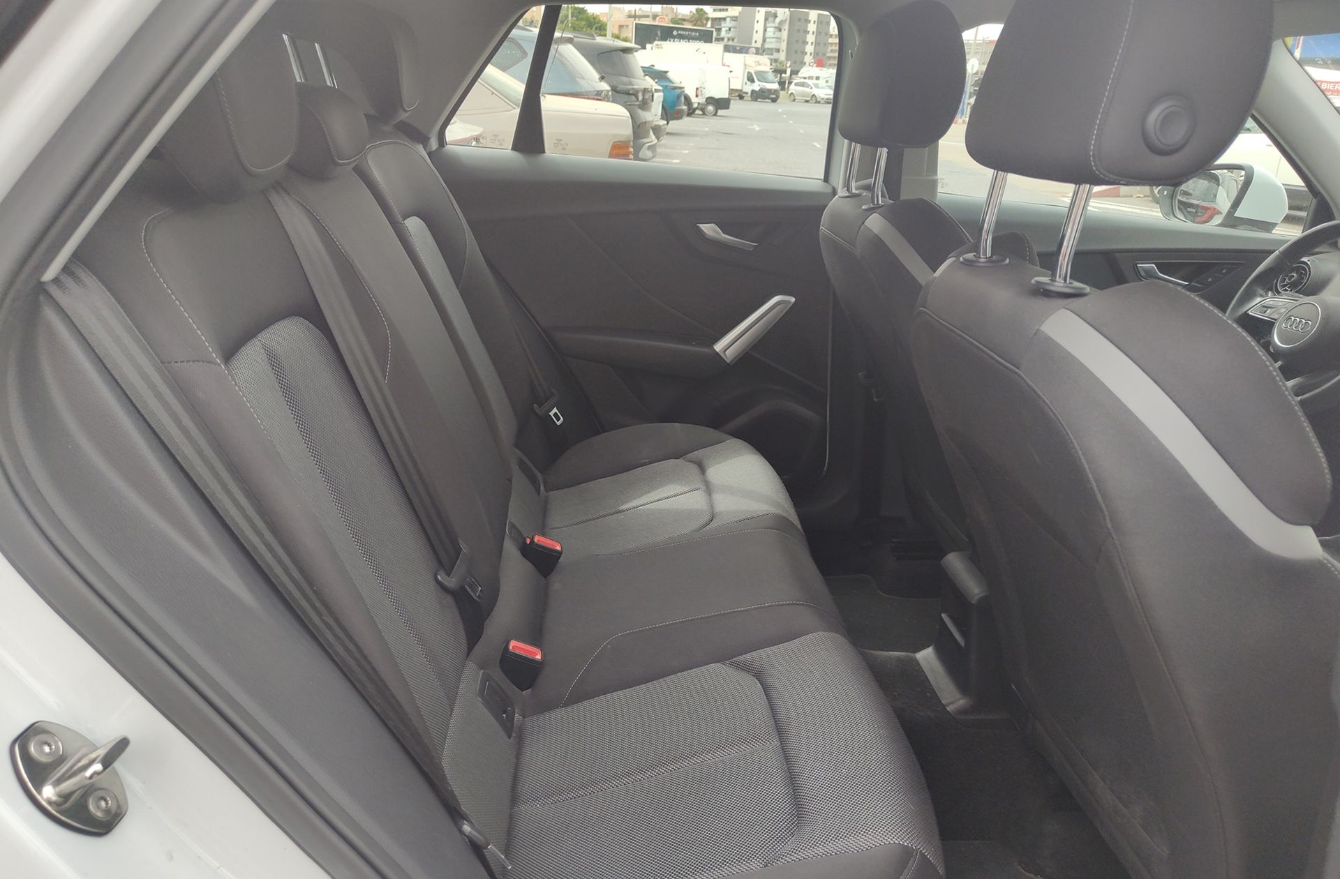 Audi Q2 sport 30 TDI - foto 15