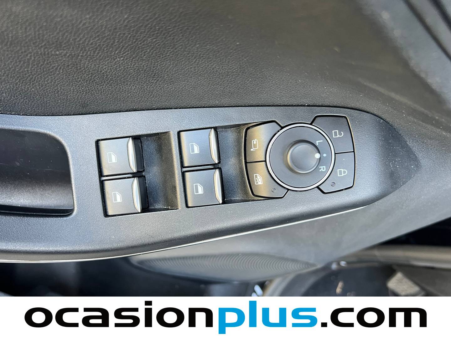 Foto Ford Puma Ford Puma 1.0 EcoBoost MHEV ST-Line X Auto (125 CV)