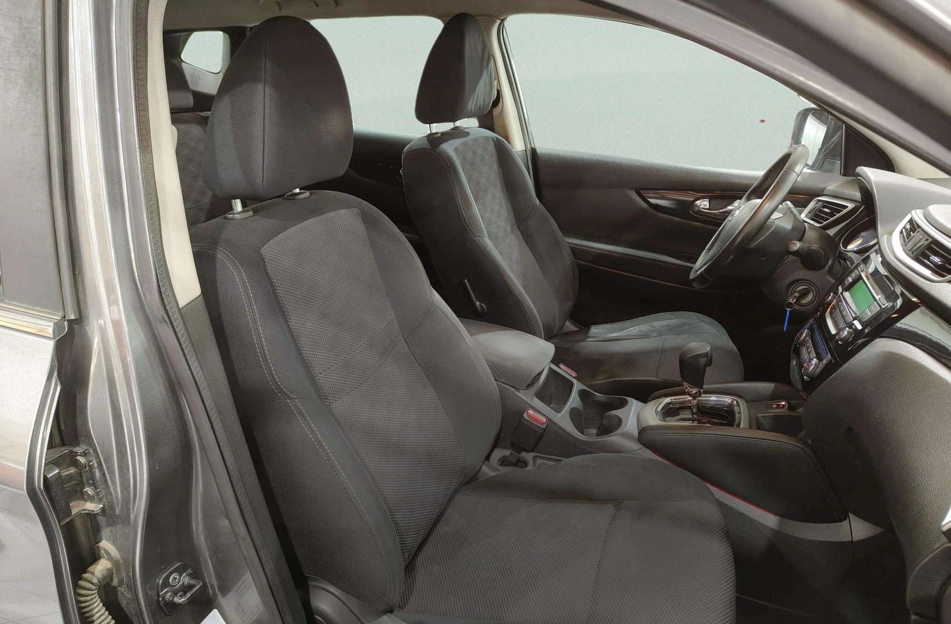 Nissan Qashqai DIG-T 115 Acenta 4x2 XTronic - foto 15
