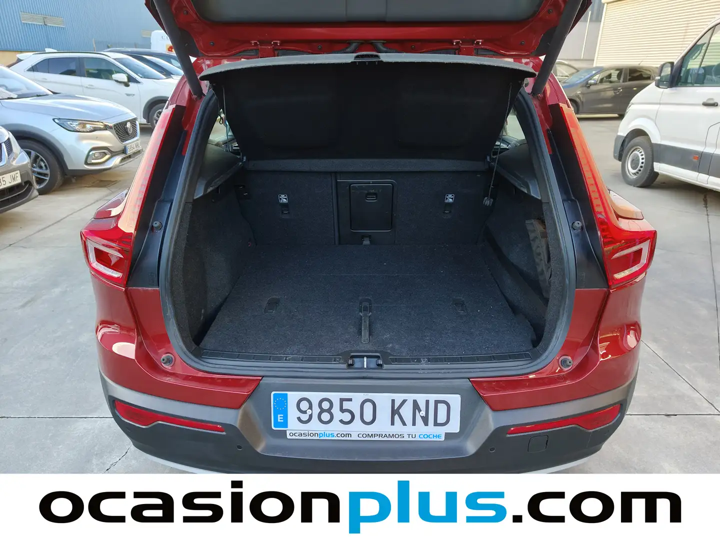 Foto Volvo XC40 Volvo XC40 D4 Momentum AWD Auto (190 CV)