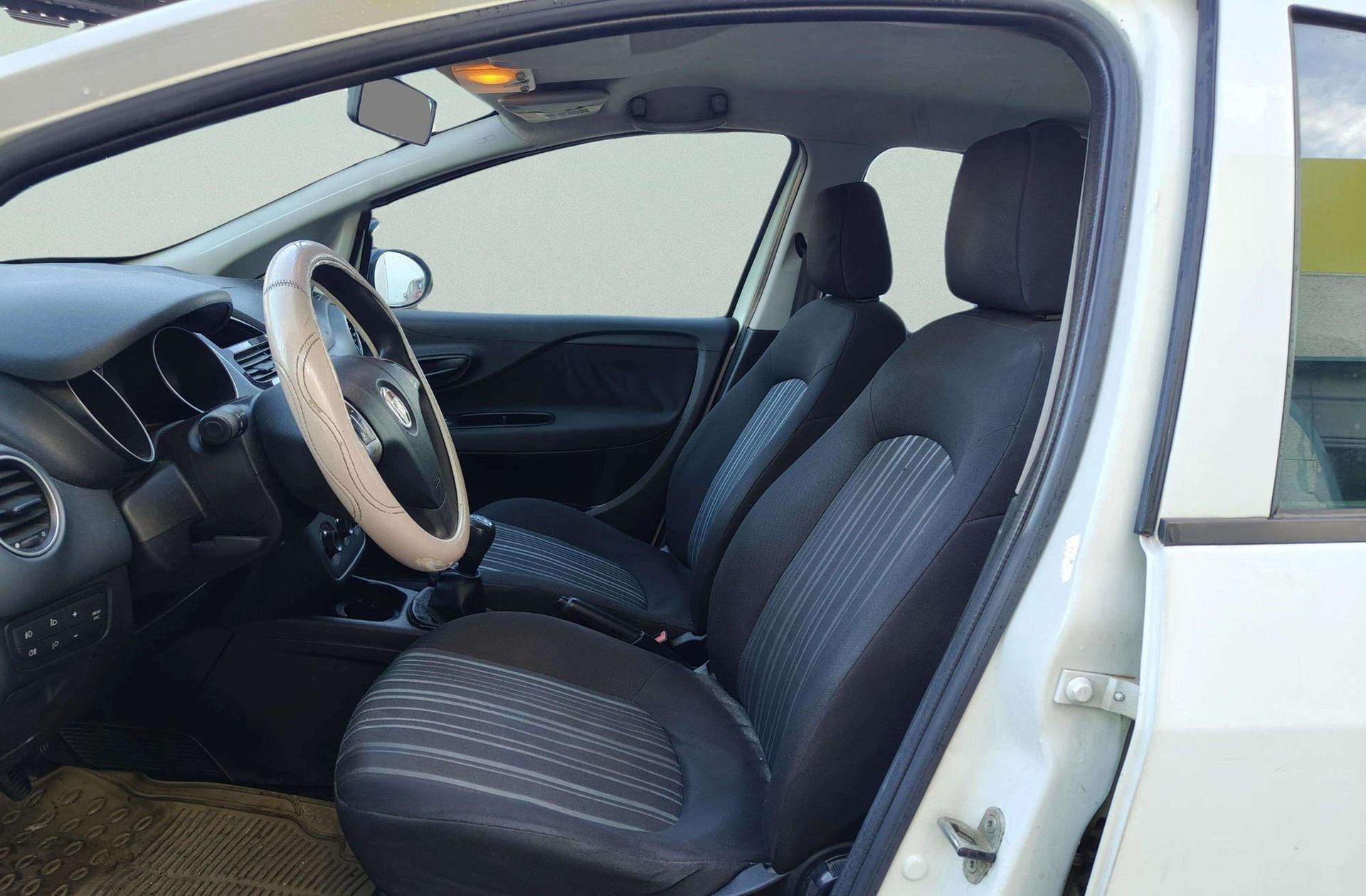 Fiat Punto Evo 1.3 MultiJet Active - foto 8