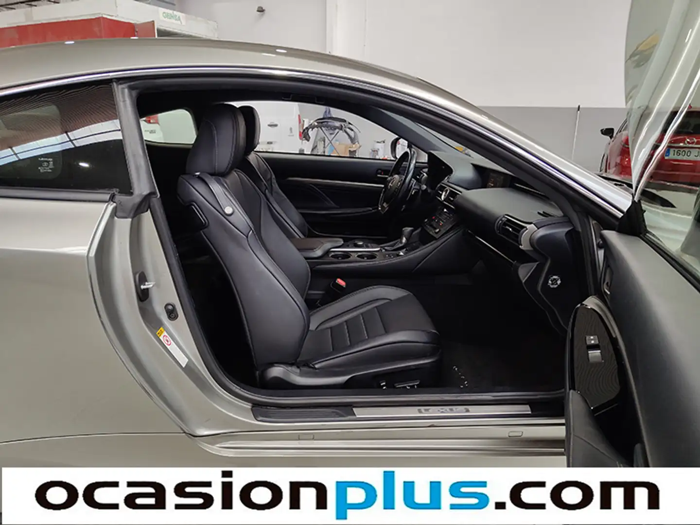 Foto Lexus RC Lexus RC 300h Executive (223 CV)