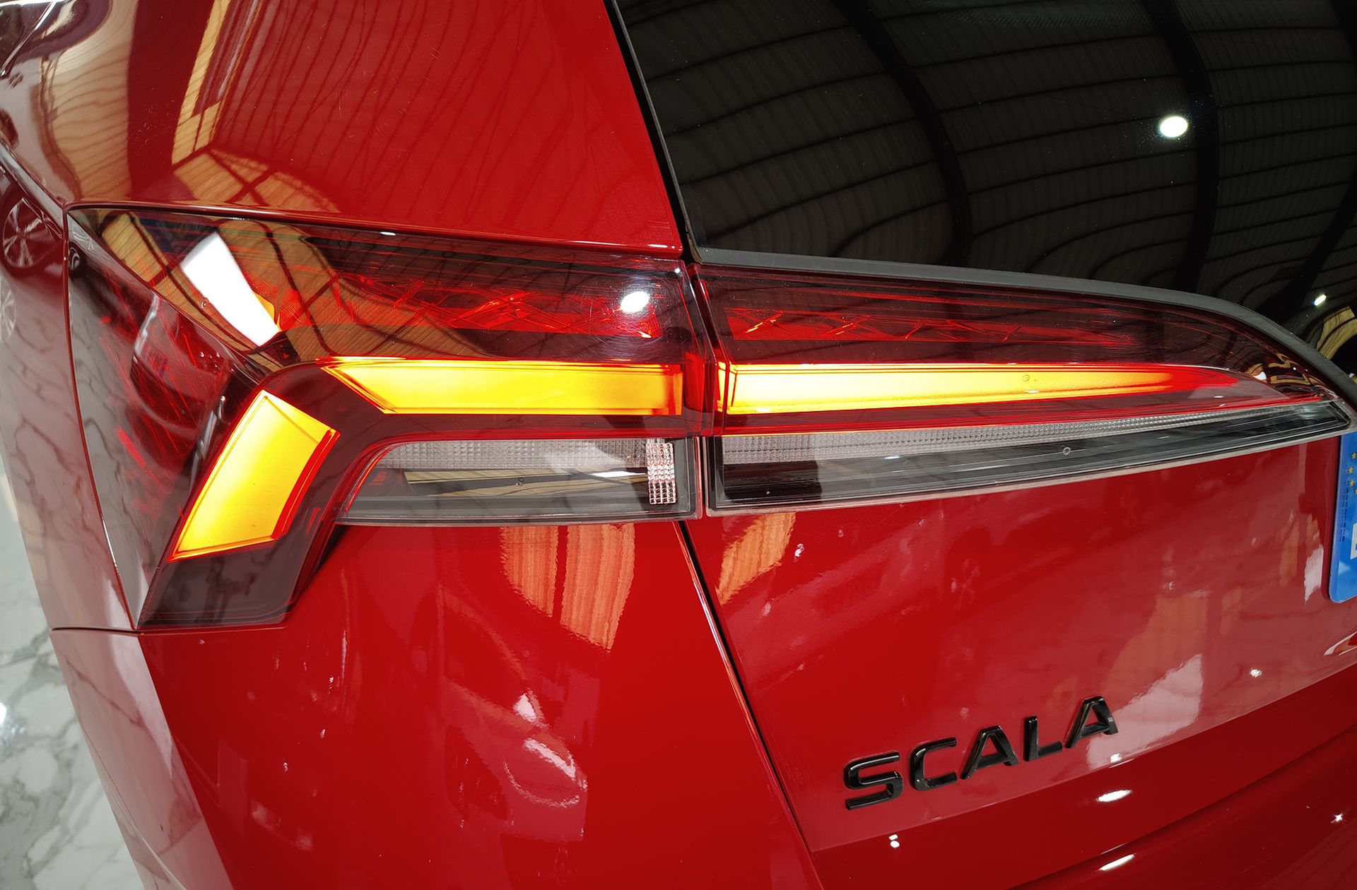 Škoda Scala 1.5 TSI Monte Carlo - foto 18