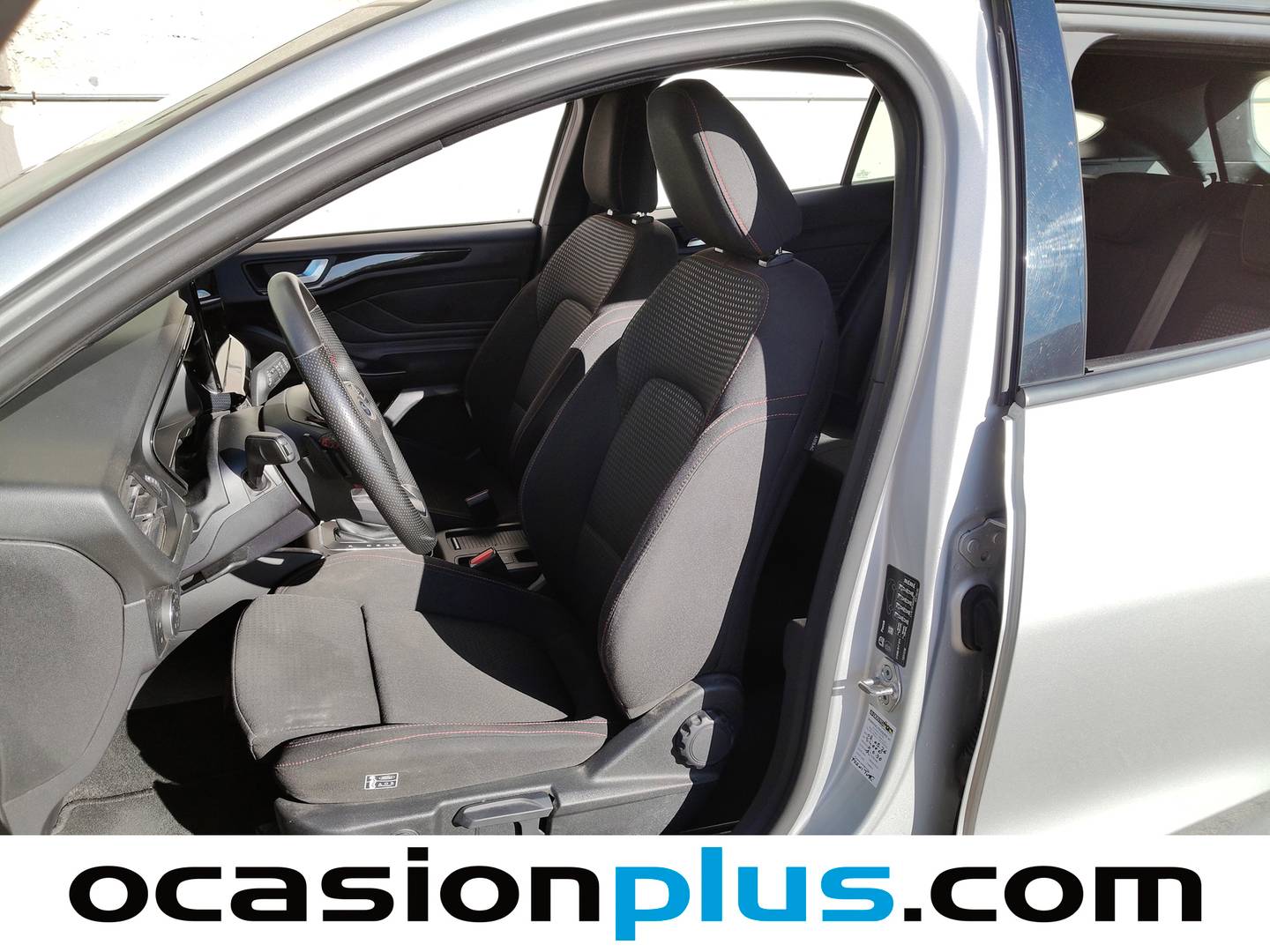 Foto asientos delanteros Ford Focus Ford Focus 1.0 Ecoboost MHEV ST-Line Auto SB