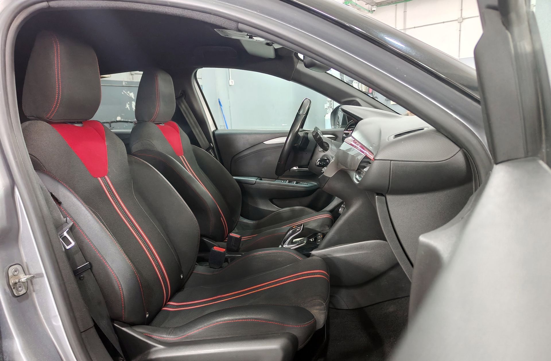 Opel Corsa 1.2 Turbo XHT GS-Line - foto 19