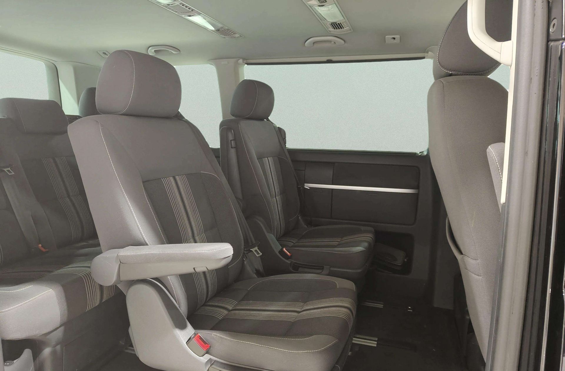 Volkswagen Multivan Comfortline Edition 2.0 BiTDI DSG - foto 14