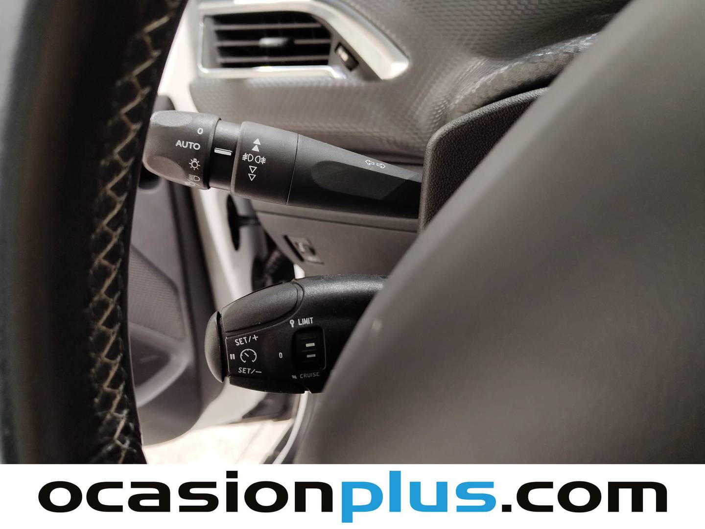 Peugeot 2008 Peugeot 2008 PureTech 110 S&S Allure (110 CV) de ocasión