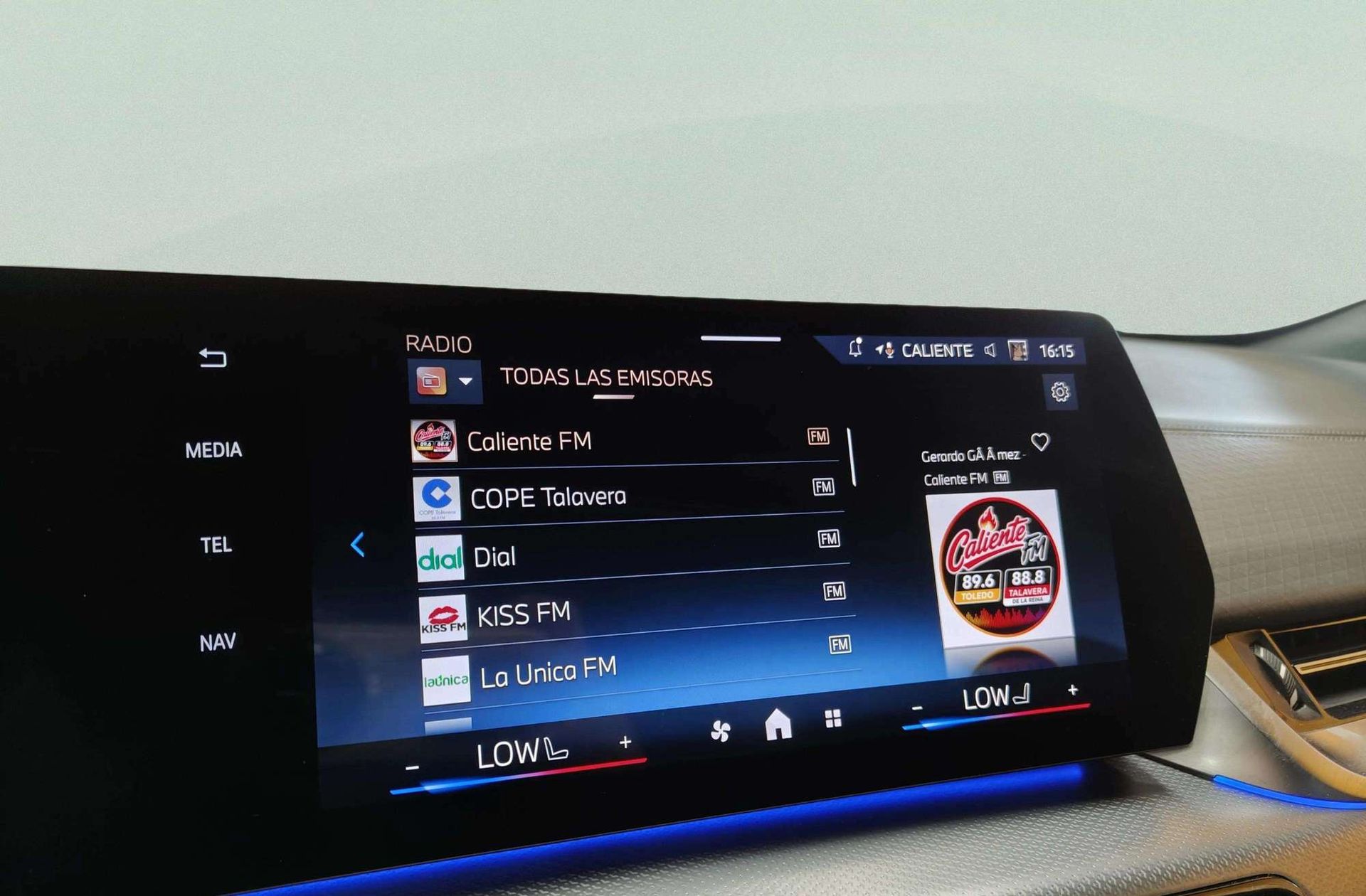 BMW X2 sDrive18d Pack M - foto 41