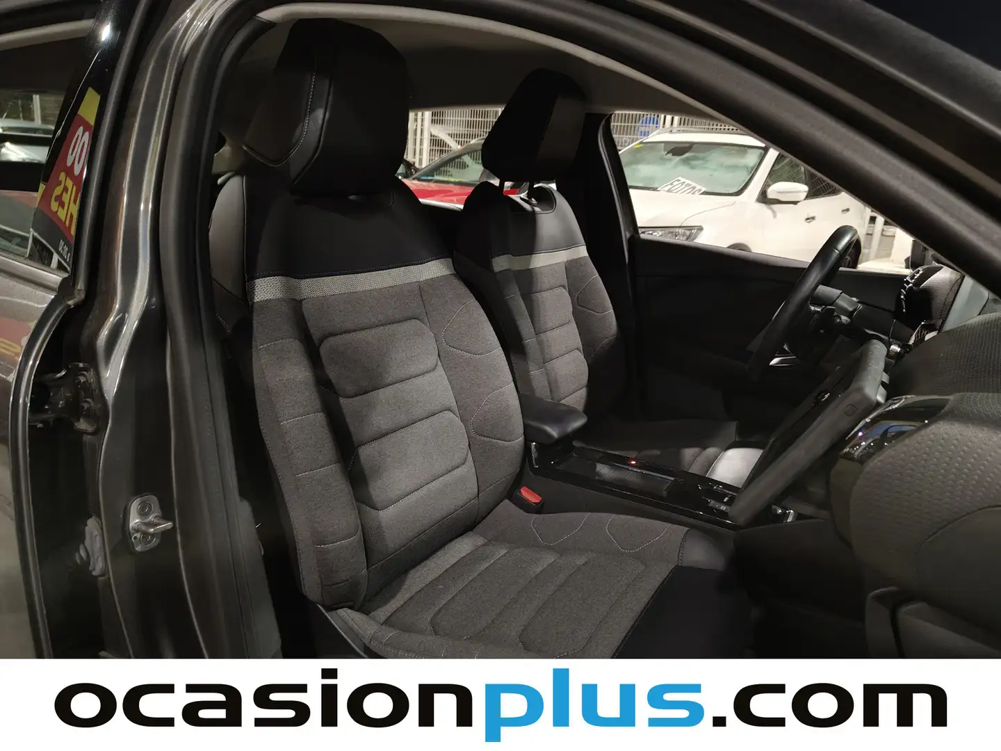 Foto Citroën C4 Citroen C4 BlueHDi 130 S&S Feel Pack EAT8 (130 CV)