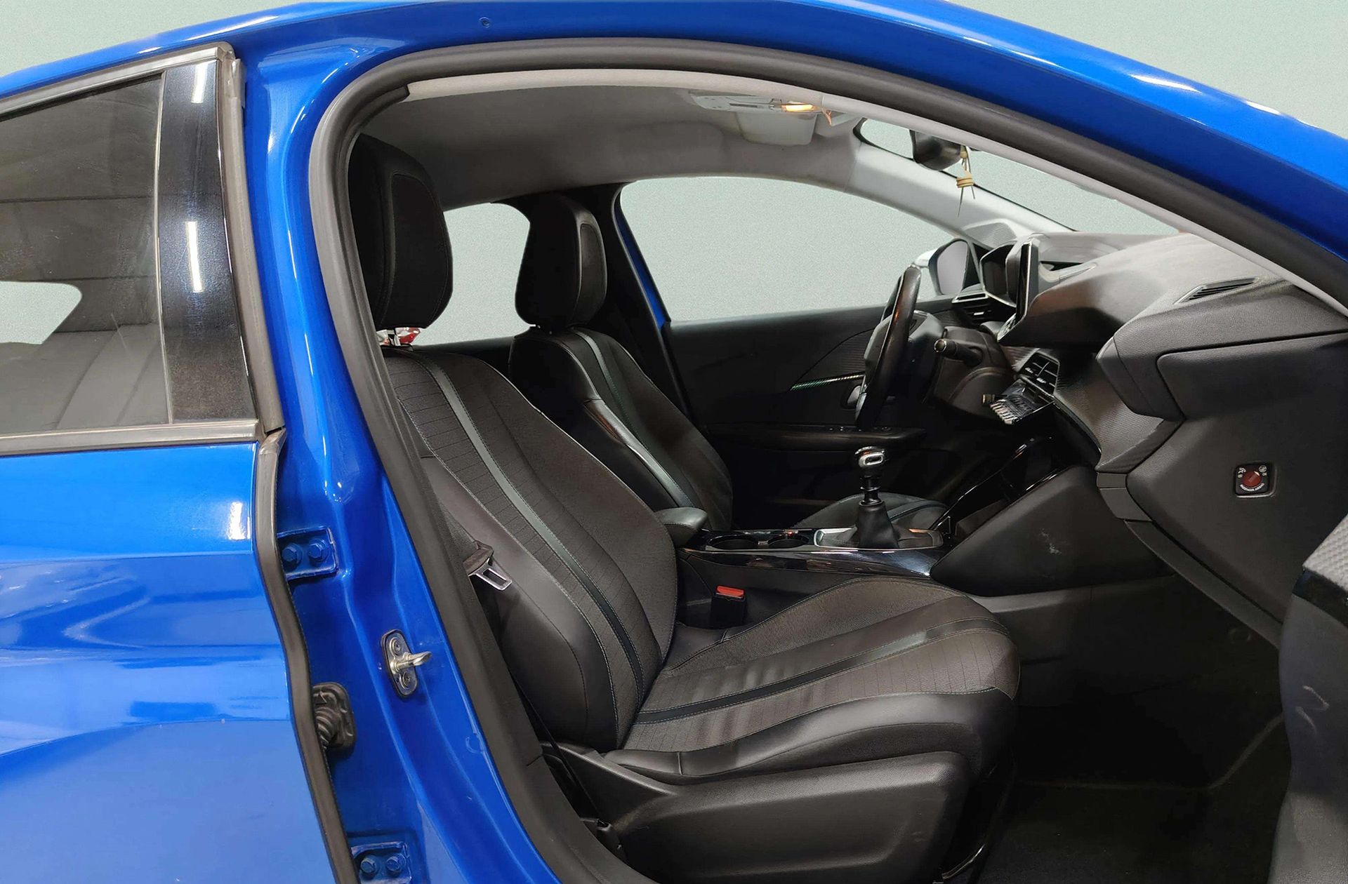 Peugeot 208 PureTech 100 Allure - foto 20