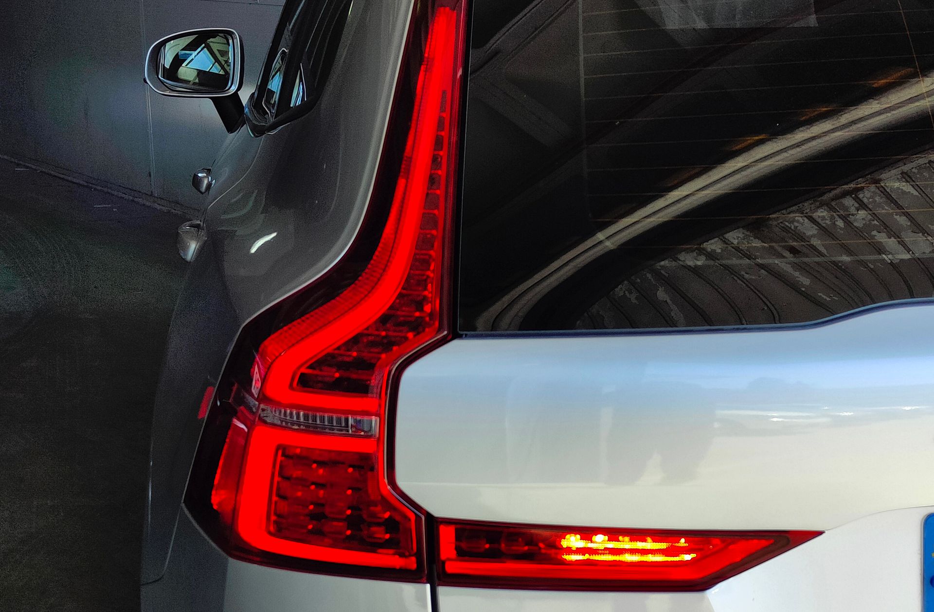 Volvo XC60 B4 Momentum AWD - foto 15