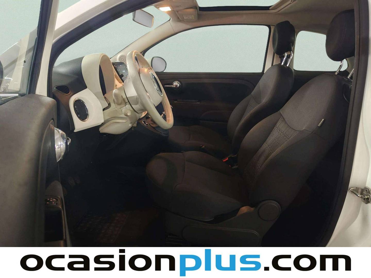 Foto asientos delanteros Fiat 500 Fiat 500 1.0 Hybrid Dolcevita (70 CV)
