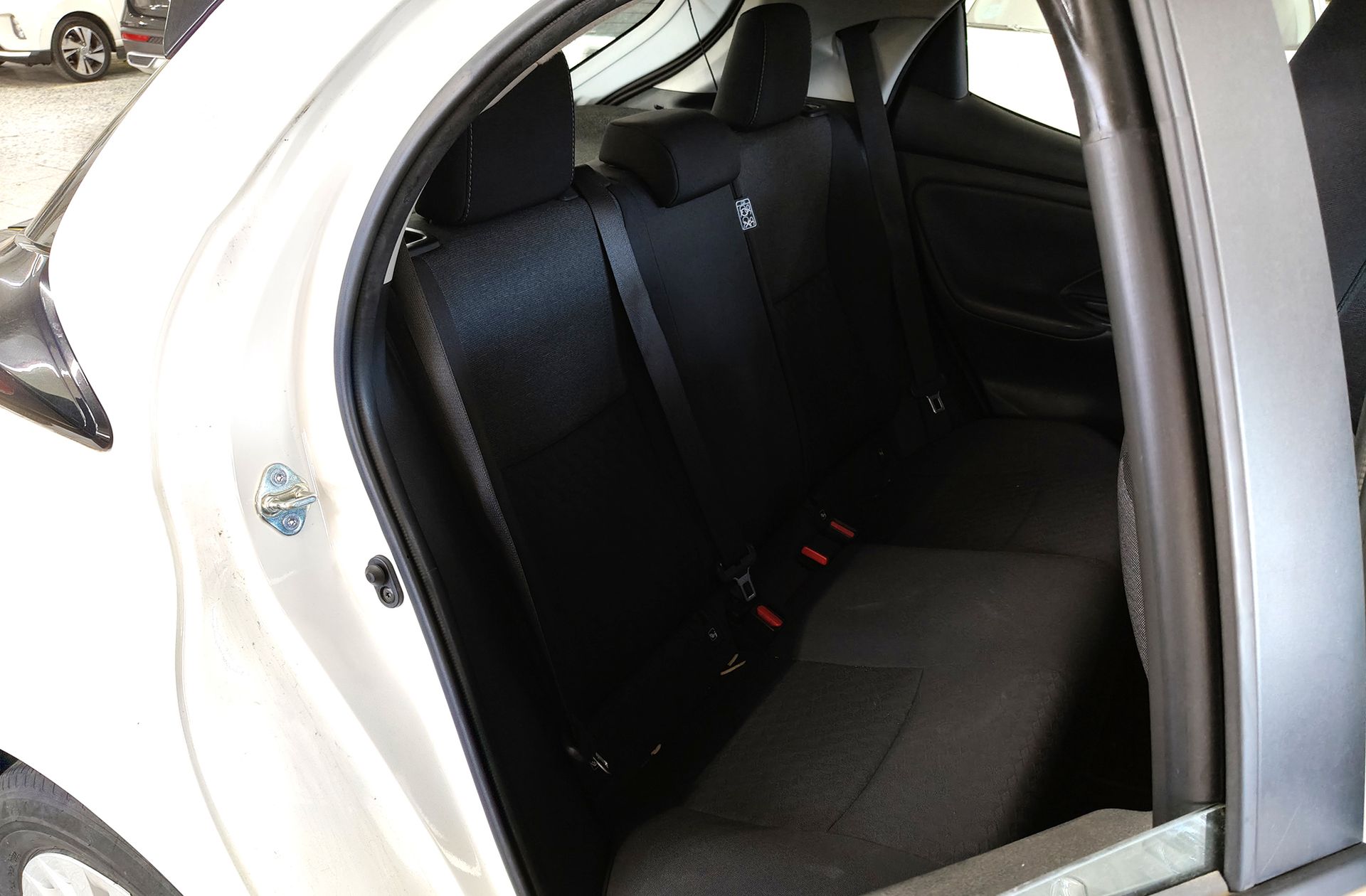 Toyota Yaris 1.0 70 Business - foto 15
