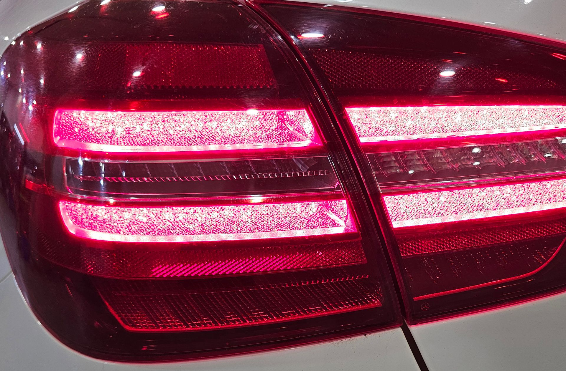 Mercedes-Benz GLA 180 Pack AMG - foto 18
