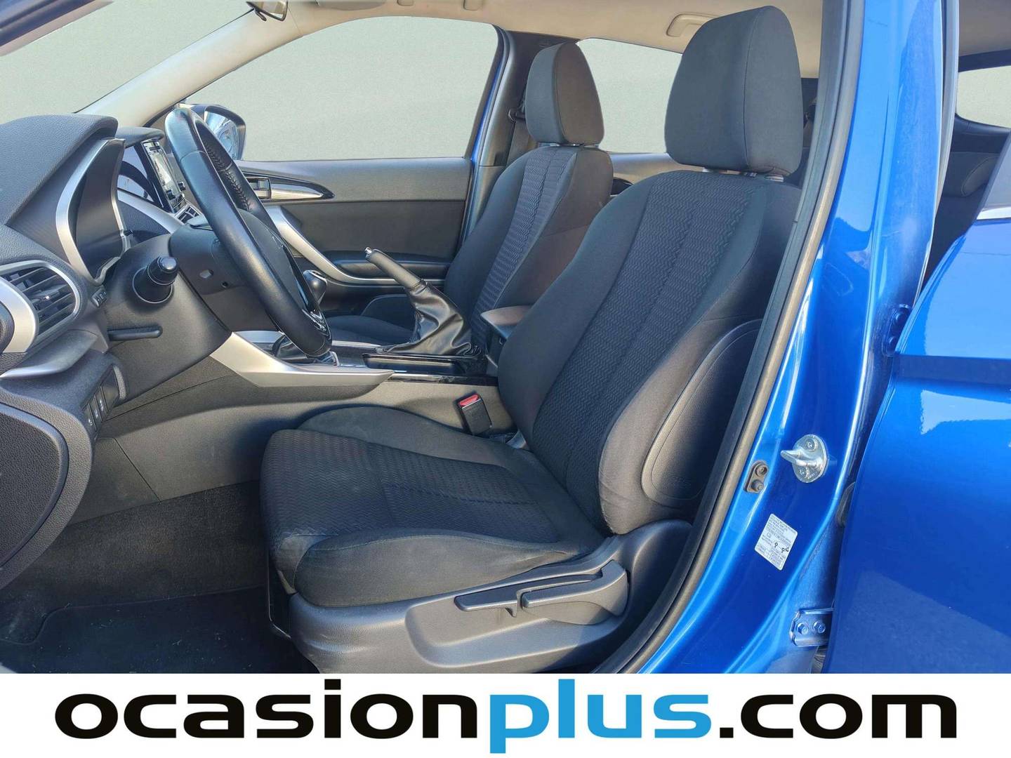Foto asientos delanteros Mitsubishi Eclipse Cross Mitsubishi Eclipse Cross 150T Challenge (163 CV)