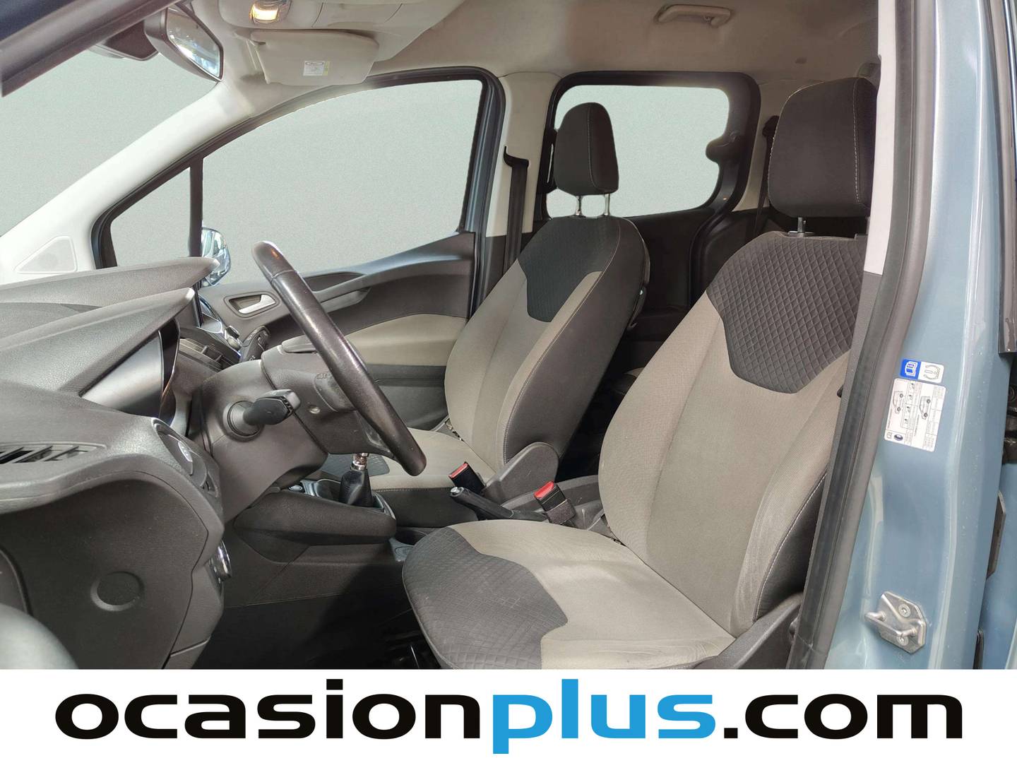 Foto asientos delanteros Ford Tourneo Courier Ford Tourneo Courier 1.0 EcoBoost Titanium (100 CV)