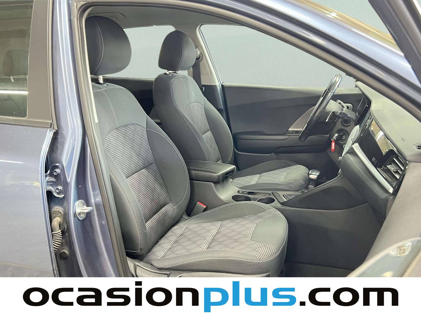 Foto KIA Niro Kia Niro 1.6 GDi HEV Concept (141 CV)