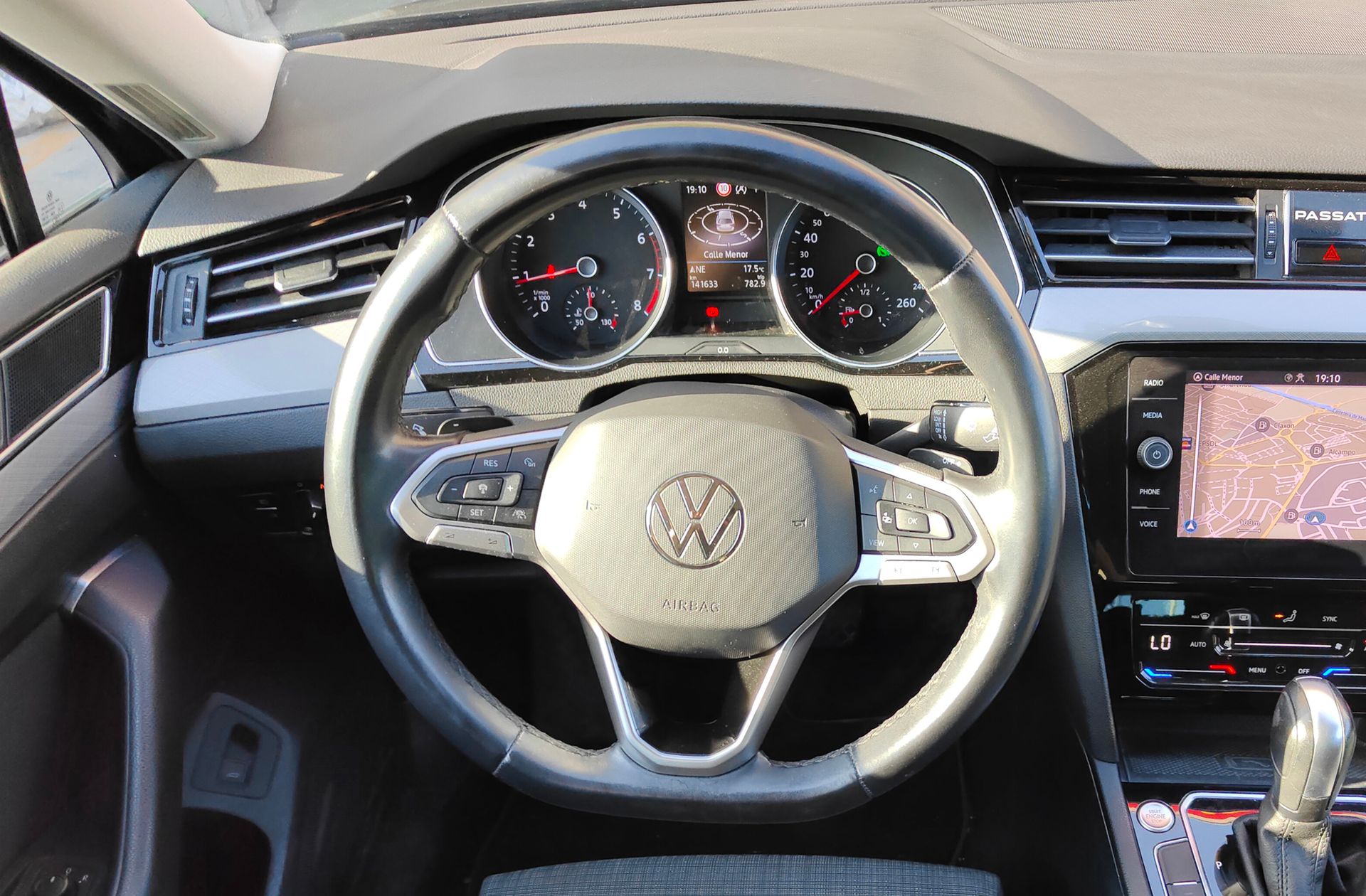 Volkswagen Passat Variant Executive 1.5 TSI DSG - foto 30