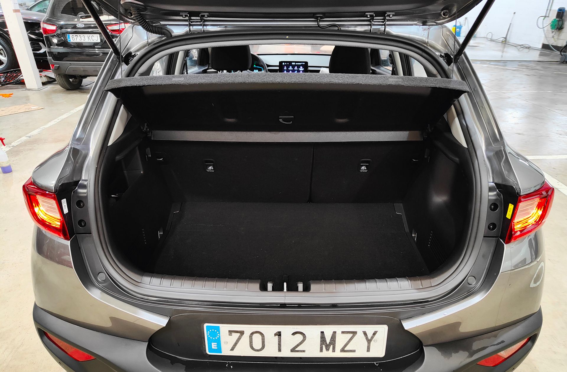 Kia Stonic 1.0 T-GDi MHEV Concept - foto 14