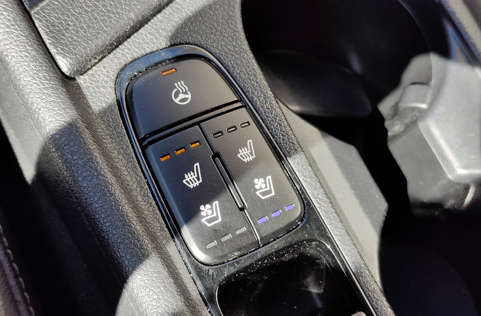 Kia Niro 1.6 GDi PHEV Híbrido Emotion - foto 33