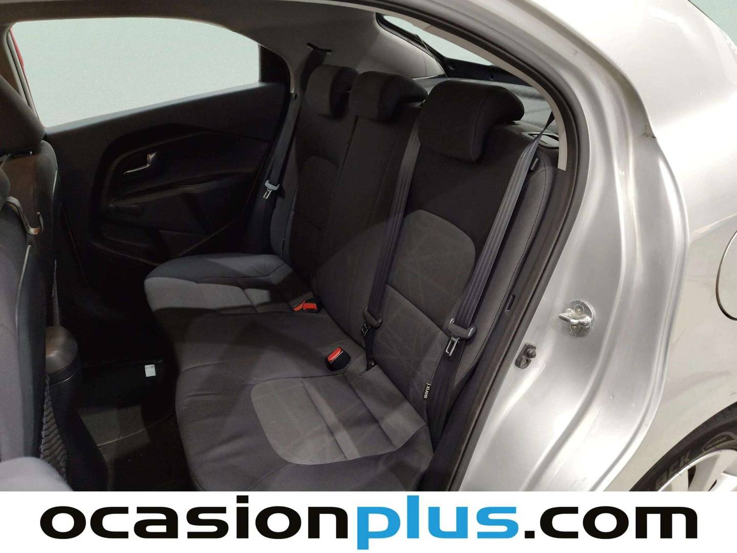 Foto asientos traseros KIA Rio KIA Rio 1.2 CVVT Tech (84 CV)