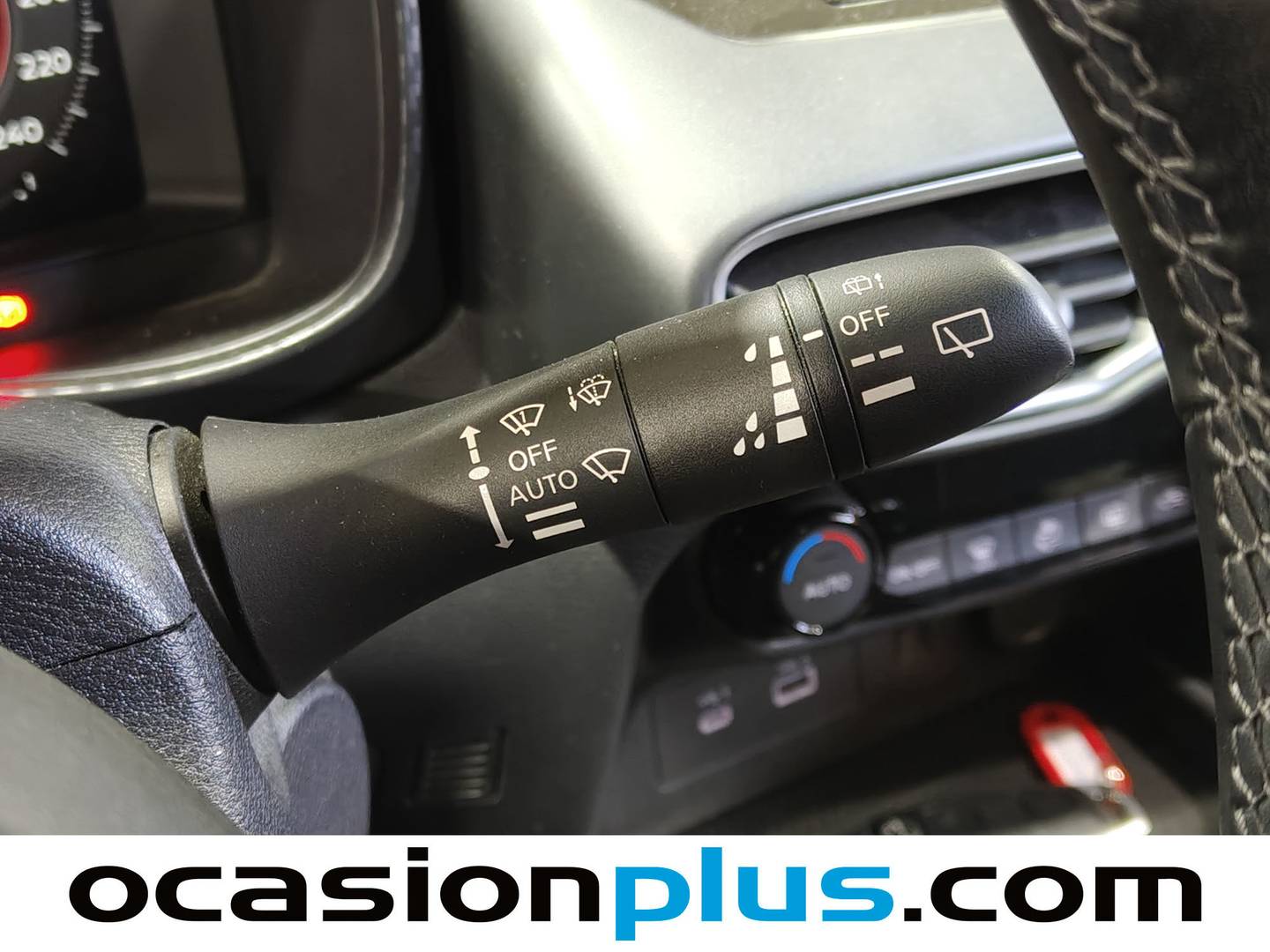 Foto Nissan JUKE Nissan Juke DIG-T N-Connecta 4x2 DCT (114 CV)