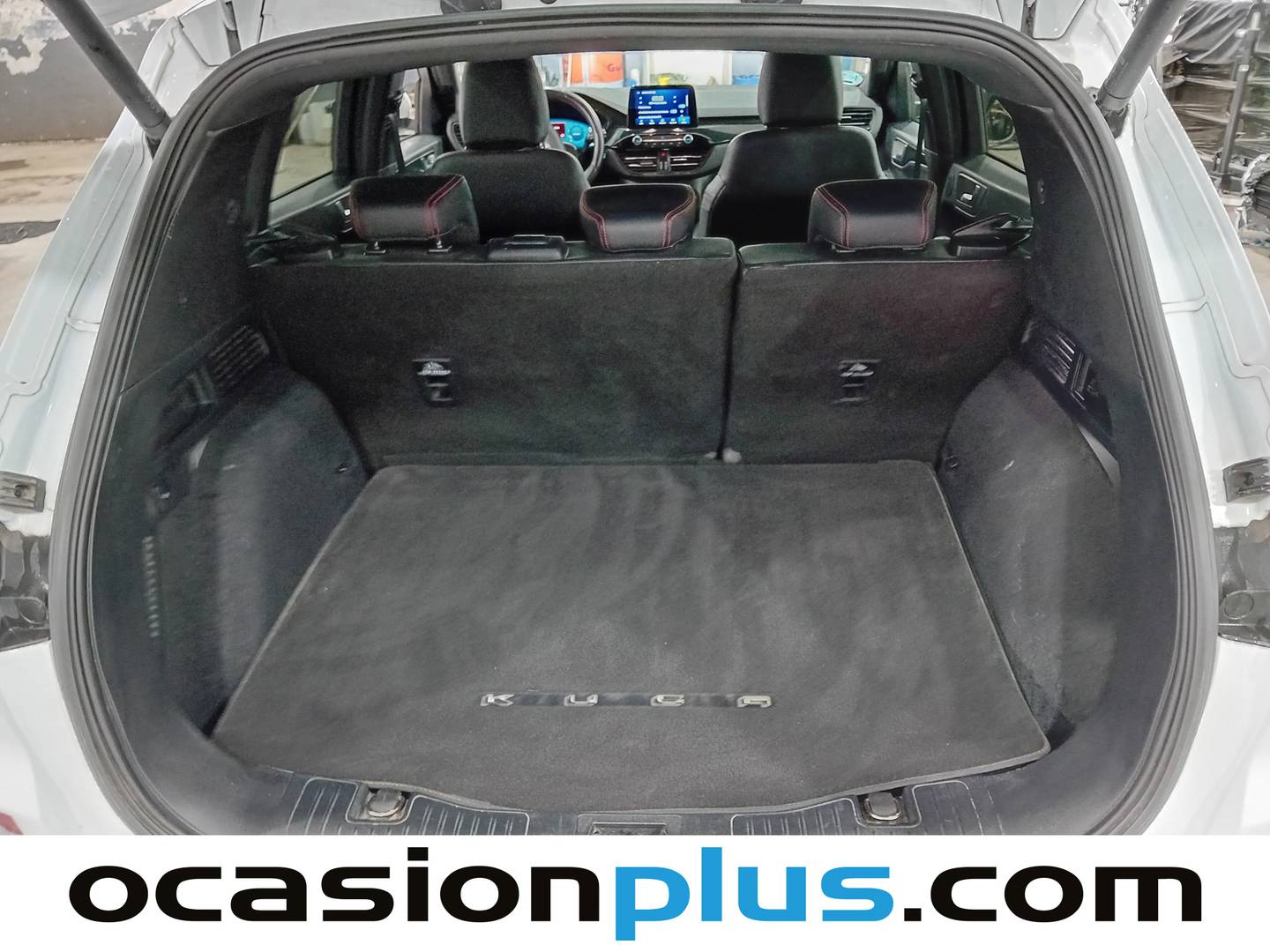 Fotos maletero Ford Kuga Ford Kuga 1.5T EcoBoost ST-Line X 4x2 (150 CV)