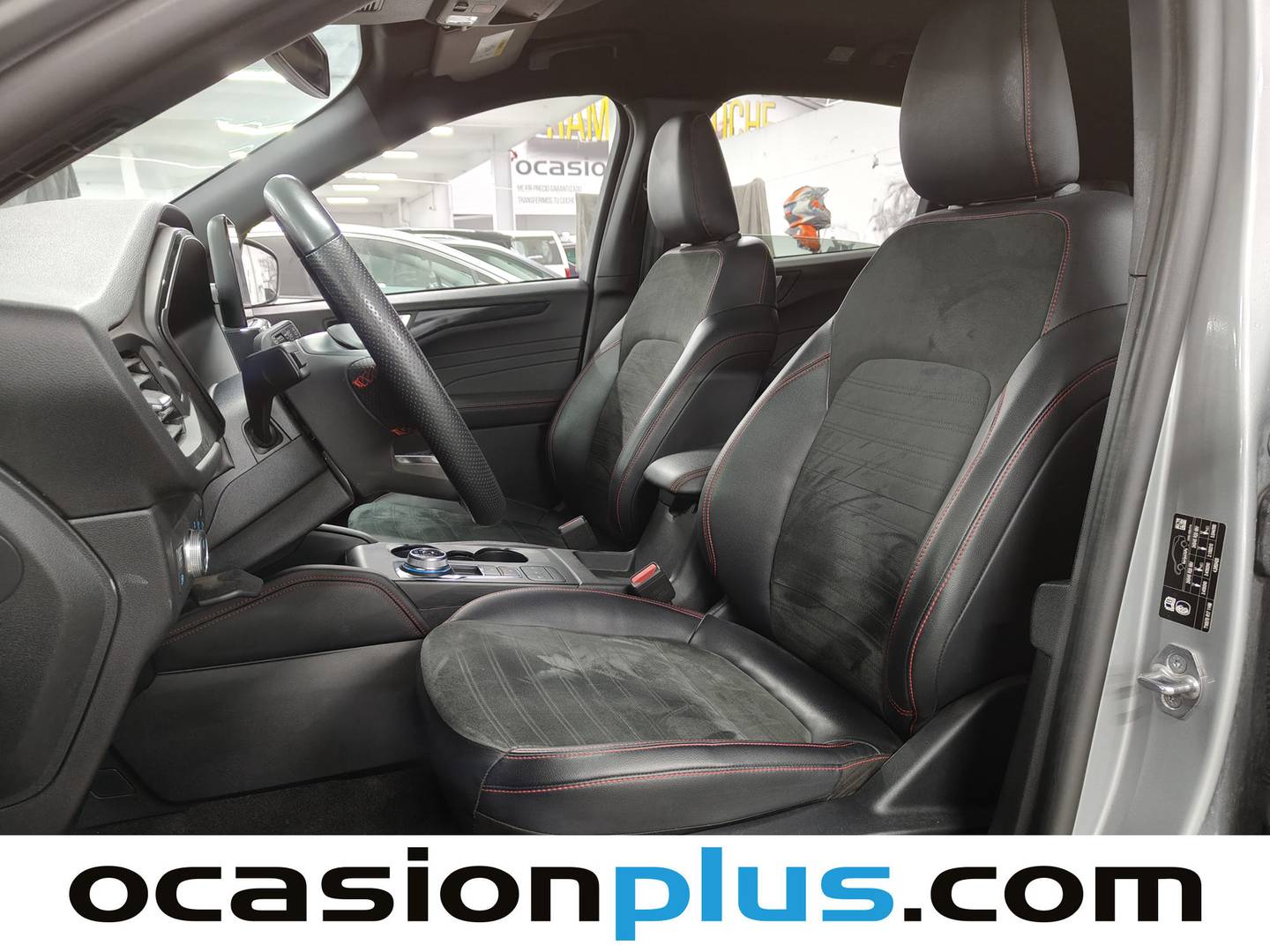 Foto Ford Kuga Ford Kuga 2.5 Duratec PHEV ST-Line X Auto 165 kW (225 CV)