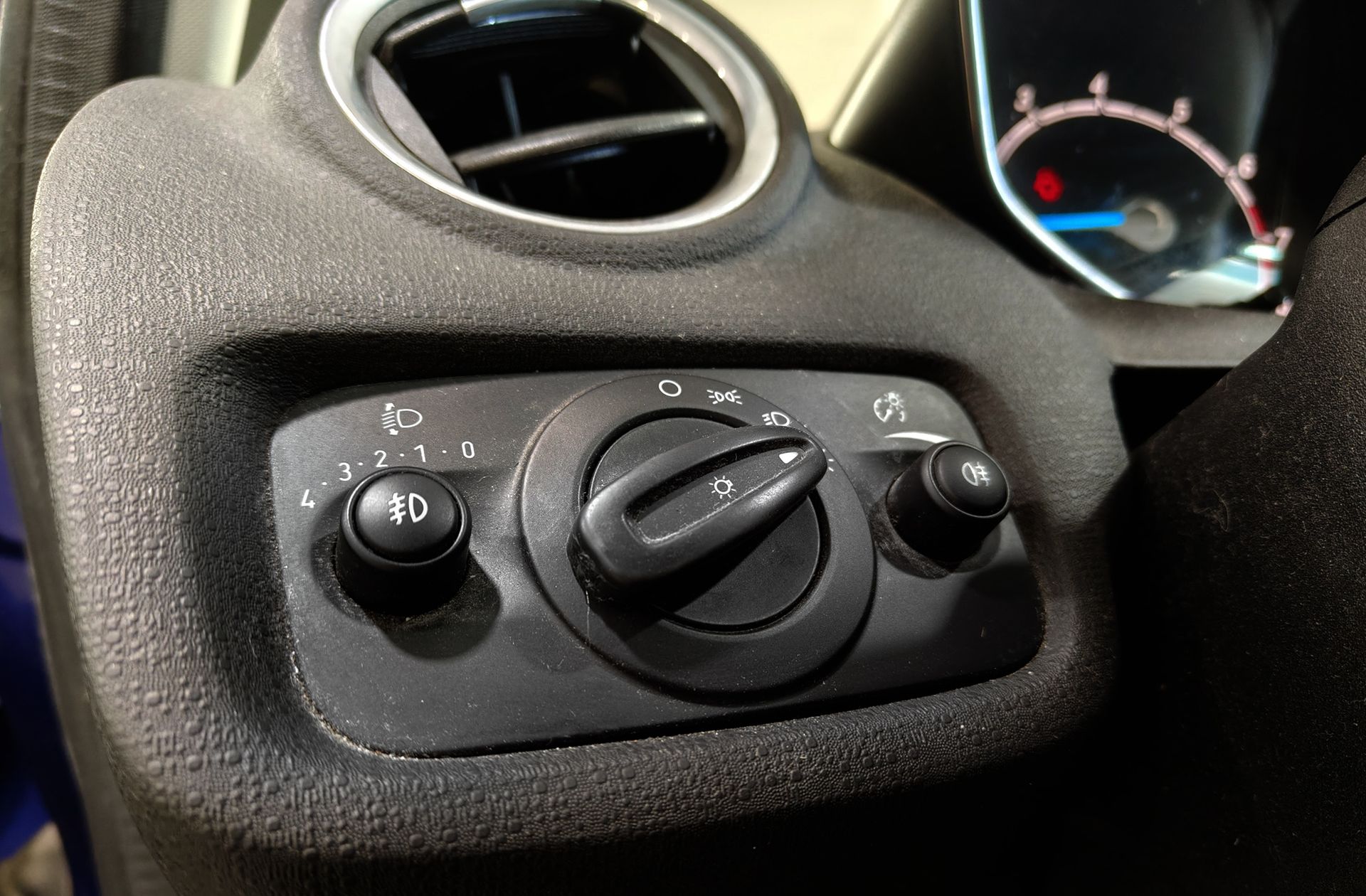 Ford Fiesta 1.0 EcoBoost Titanium - foto 8