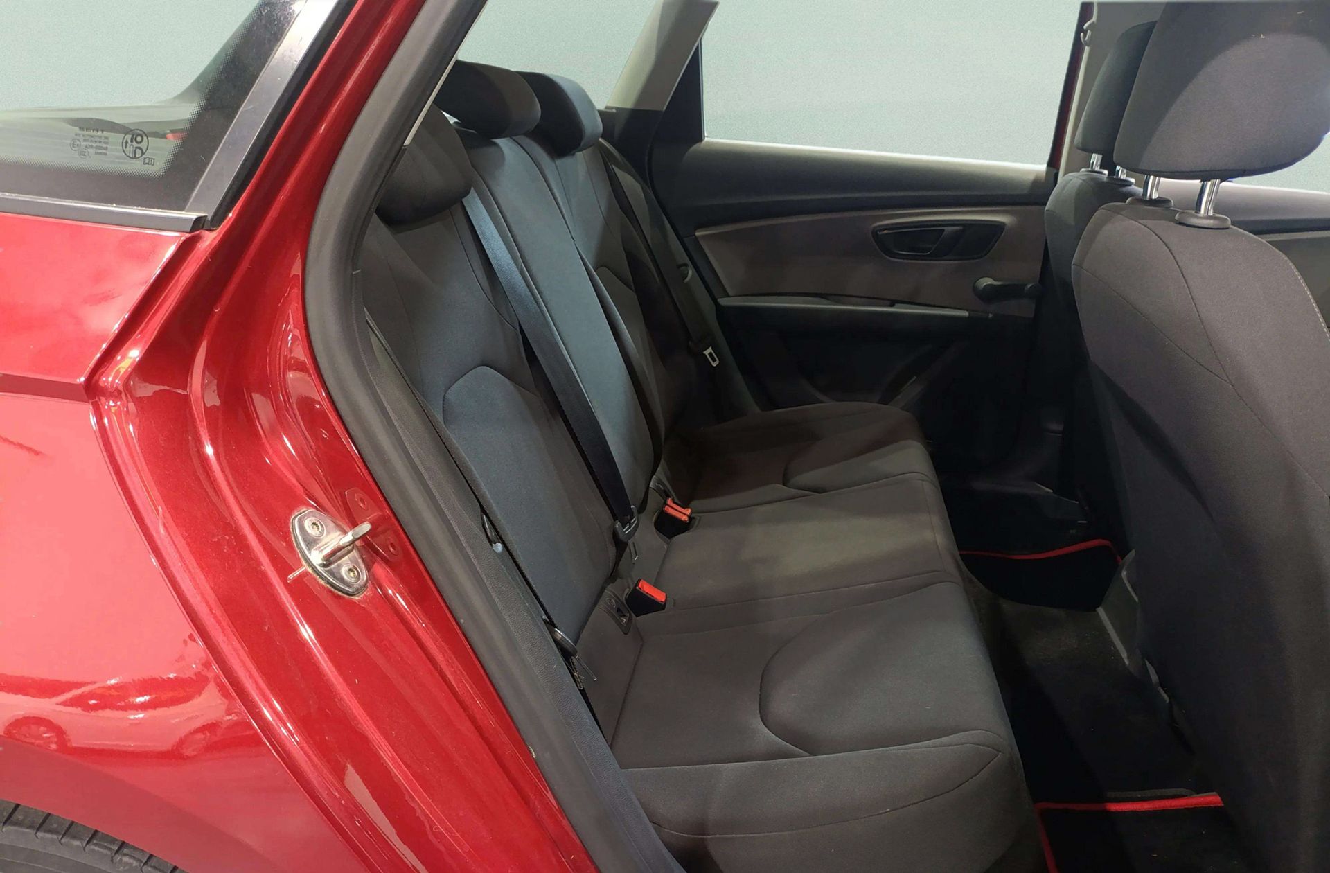 SEAT León ST 1.6 TDI Reference - foto 14