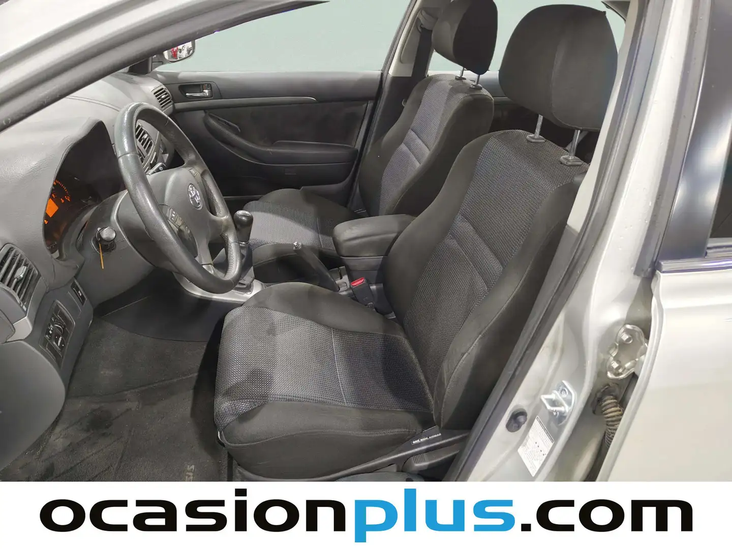 Foto Toyota Avensis Toyota Avensis 1.8 VVT-I Sol  (129 CV)